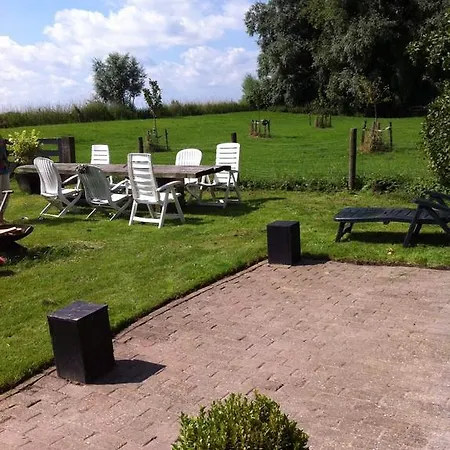 Bed En Bootje.. Winkel